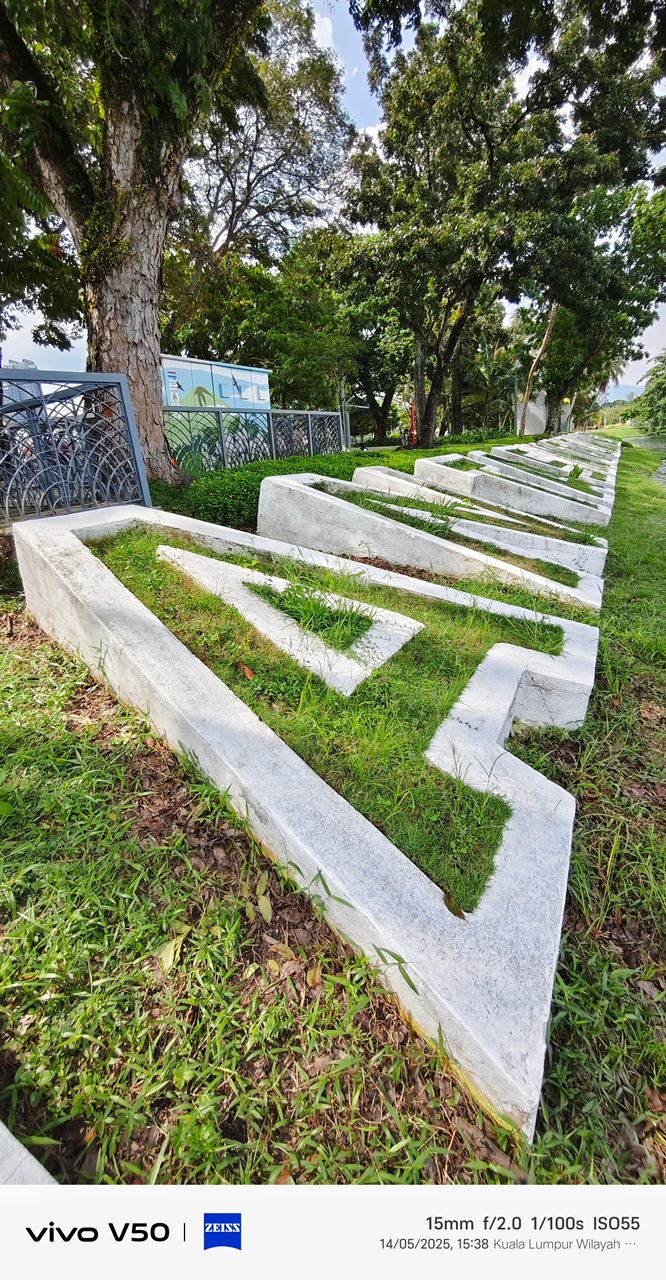 Taman Tasik Titiwangsa landmark letters before GLASTE resurfacing